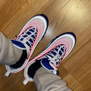 Meet your Posher, Ty